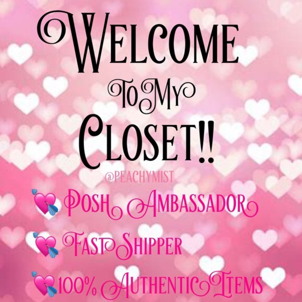 Check out my closet❤️💕🎀🛍 Make an offer🛍🎀